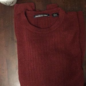 Maroon sweater